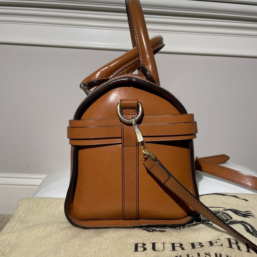 BURBERRY Alchester Bridle Belted DOCTORS Bag BROWN Purse Crossbody Leather ITALY - Picture 4 of 16